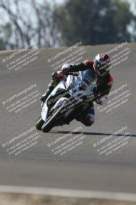 media/Nov-02-2025-Lets Ride (Sun) [[f7a3caa734]]/B Group/1220pm (Turn 2 Outside)/